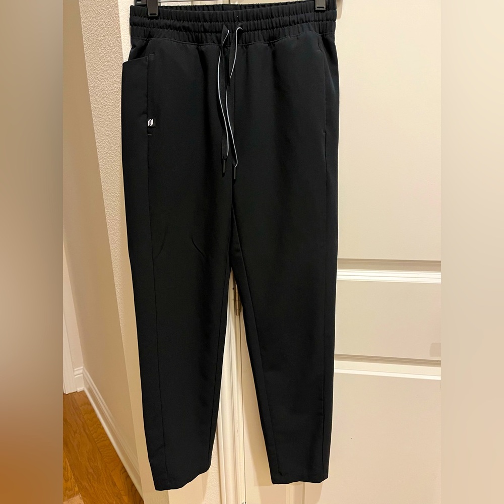 Jaanuu Effie 6-Pocket Slim Scrub Pant - Size XS, Black